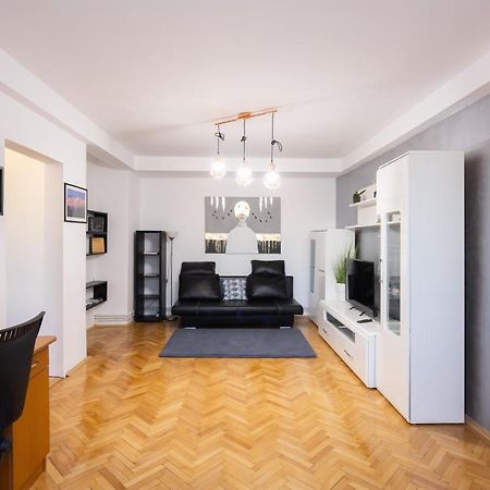 Central Apartment Targu Mures Exterior photo